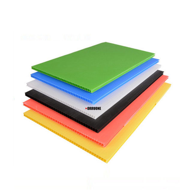 PP 4x8 4mm 5mm Bảng Correx Bảng trắng Correx Fluted Tùy chỉnh