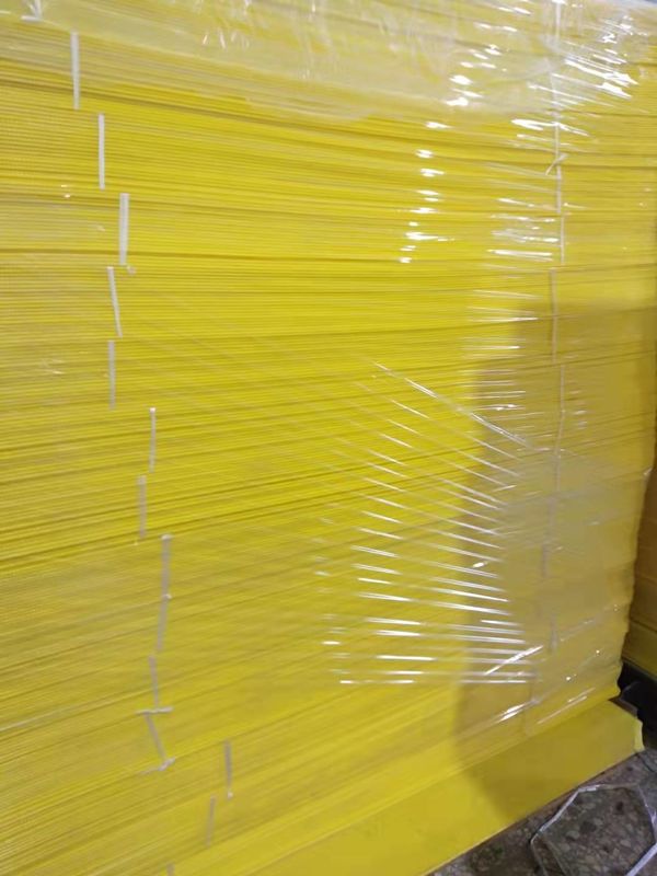Tấm nhựa tái chế ROHS 6mm Coroplast 4 X 8 Sheets