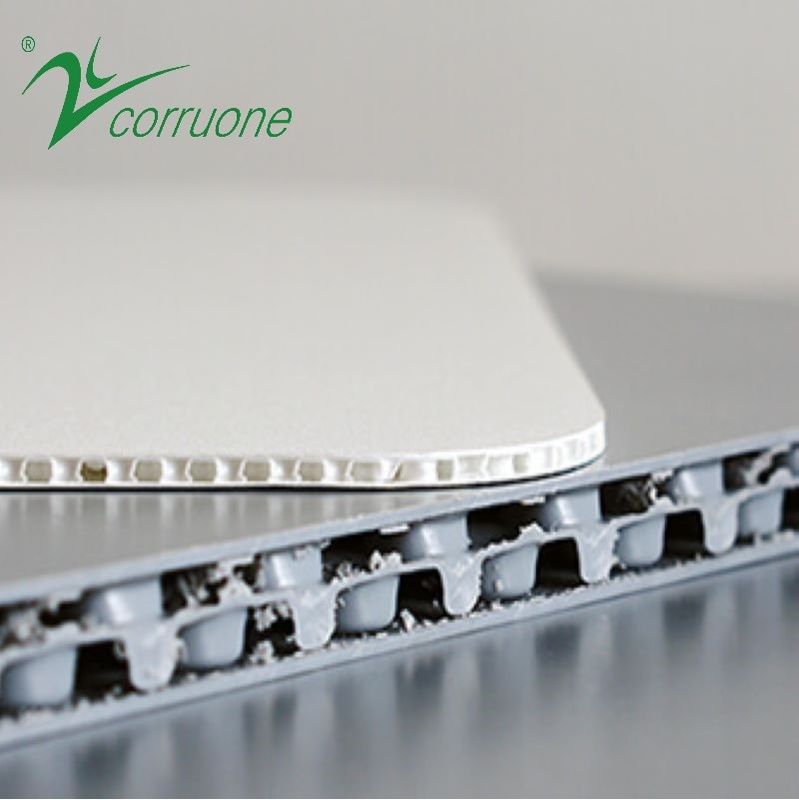 Corruone PP tường kép pp polypropylene tấm nhựa mật ong lõi tấm bảng l với cấu trúc tế bào