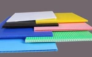 Bảng Coroplast nhẹ 2mm dày 24 